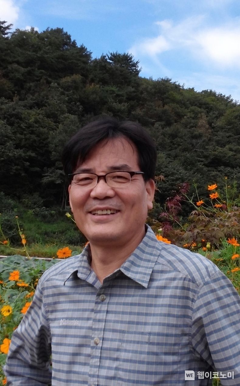 25년간 무료진료 등 봉사의 삶을 실천하고, 교통사고 부상자를 돕다 숨진 故 이영곤 원장 2021.10.27 (출처:LG)