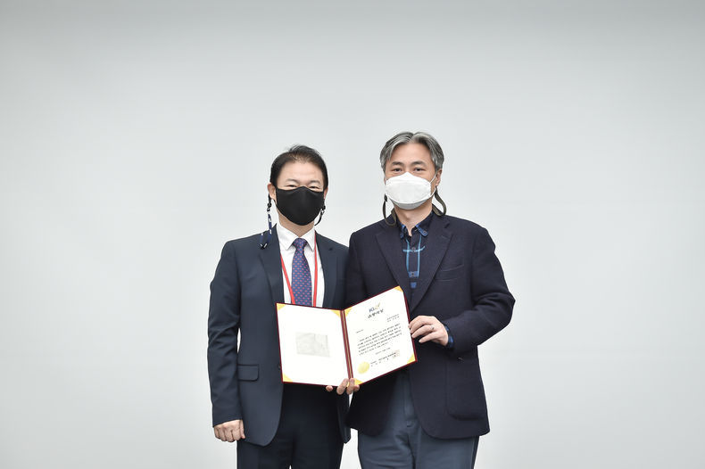 POSTECH 강윤배 교수 2021.11.03 (출처:POSTECH)
