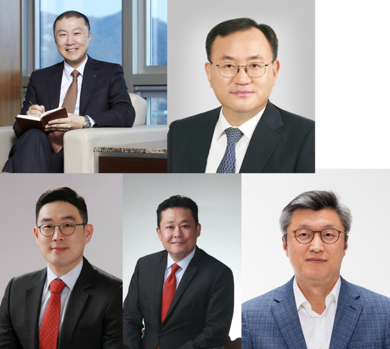 (왼쪽 위부터) 구자은LS회장, 명노현(주)LS CEO 사장, (왼쪽 아래부터) 구본규 LS전선 CEO 부사장, 김종우 LS일렉트릭 COO 사장, 신재호 LS엠트론 CEO 부사장 2021.11.26 (출처:LS그룹)