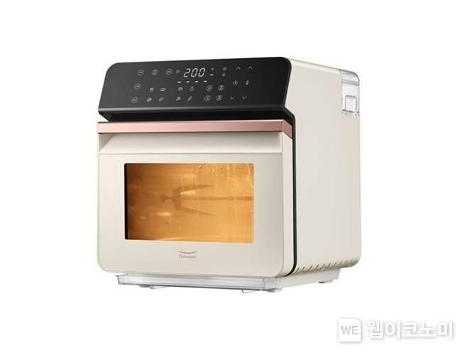  고온 스팀 기술에 360도 회전 기능을 더한 풀무원건강생활의 '스팀쿡 에어프라이어 로티세리' 2022.02.11 (출처: 풀무원건강생활)