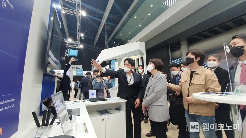 KOTRA(사장 유정열)는 지난달 28일(현지시각)부터 3월 3일까지 MWC 내에서 우리 중소, 스타트업 28개사가 참가하는 한국관을 운영했다. 한국관 전경의 모습 2022.03.07 (출처: KOTRA)