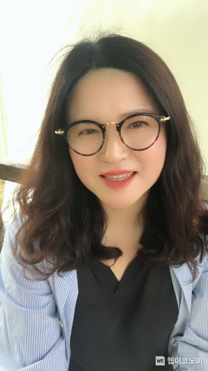 정음 시인.(사진=경상국립대)