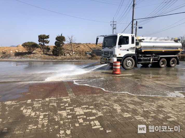 사천시가 관내 비산먼지 발생사업장을 점검한다.(사진=사천시)