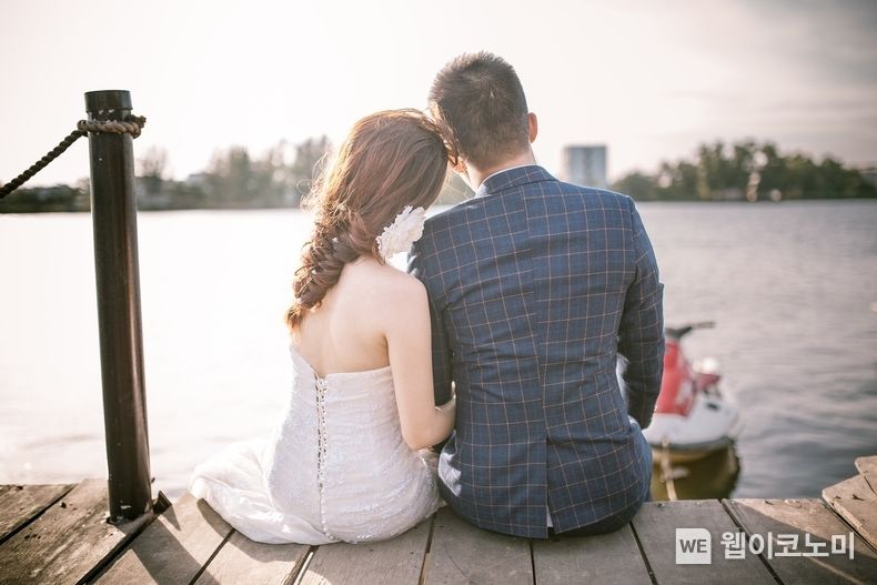 만약 연인을 '내꺼'라고 불러왔다면, 휴대폰에는 '내 거'라고 저장해주세요~ (사진: pixabay)