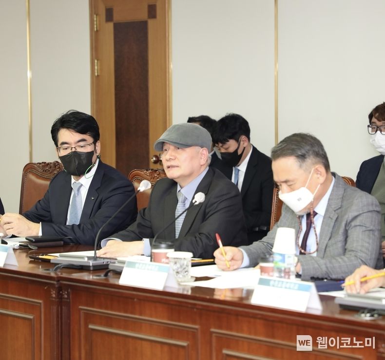 한국경영자총협회(회장 손경식, 이하 ‘경총’)와 현대자동차(대표이사 이동석, 이하 ‘현대차’)는 10월 24일(월) 경총회관에서 「현대자동차 안전경영체계 종합심층진단 중간보고회」를 개최했다. 2022.10.24 (출처: 경총)
