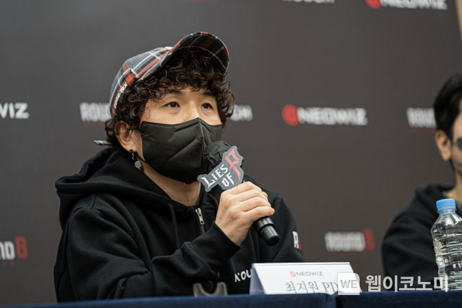 11월 17일(목) 오후 2시 지스타 2022에서 열린 네오위즈 'P의 거짓' 미디어 공동 인터뷰에서 답변하고 있는 최지원 PD 2022.11.18 (출처:네오위즈)