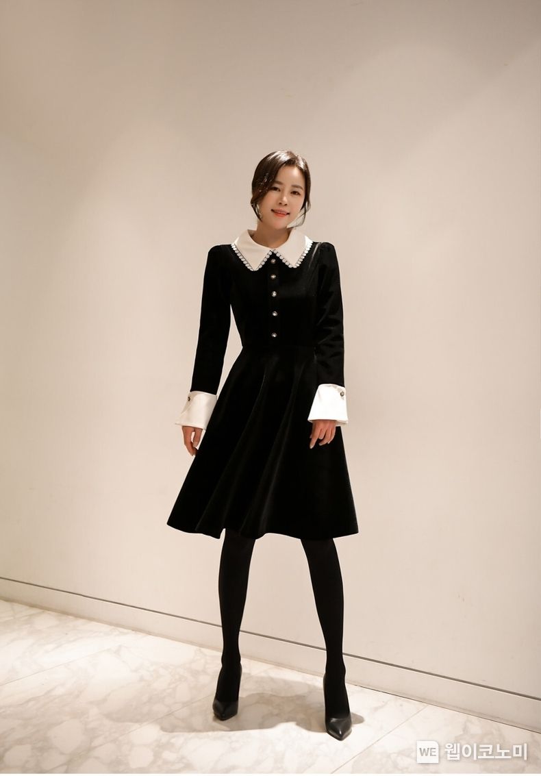 롯데온 홀리데이파티 악녀일기 벨벳원피스 연출 이미지 2022.12.02 (출처:롯데온)