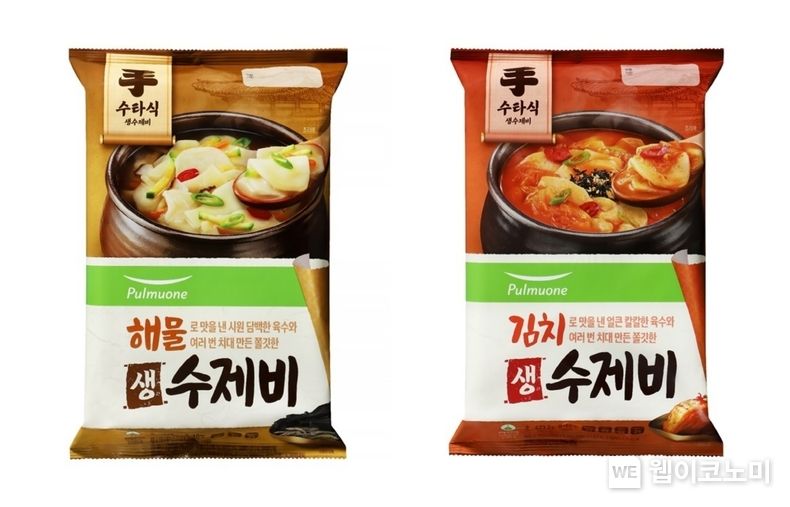 지난해 출시 후 판매량 100만 식 돌파한 풀무원 생 수제비 2종 (왼쪽 해물 생 수제비, 오른쪽 김치 생 수제비) 2023.02.02 (출처:풀무원)