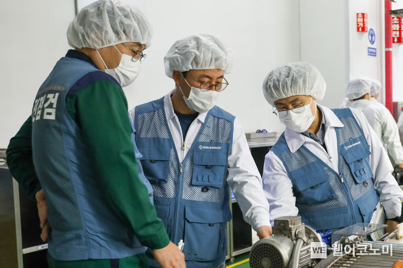 6일 파리크라상 성남 공장에서 안전 점검의 날을 맞아 근로자들이 노사합동점검을 진행하고 있다. 2023.02.07 (출처:SPC)