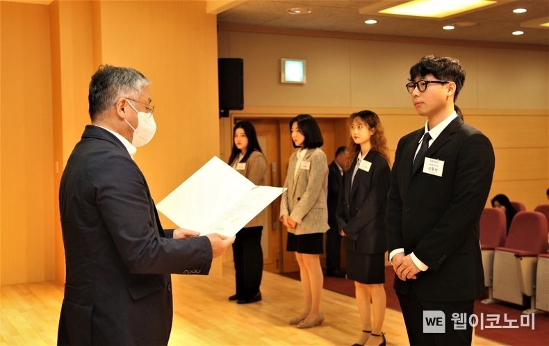 오뚜기함태호재단 장학증서 수여식 2023.04.11 (출처 : ㈜오뚜기)