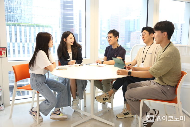 ㈜한화 건설부문, 임직원 근무복 자율화 시행 2023.07.17 (출처: ㈜한화 건설부문)