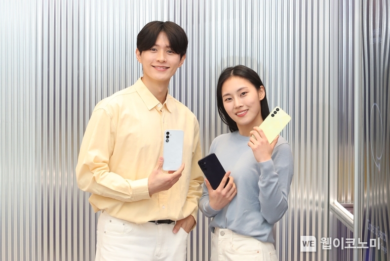 18일 국내 출시되는 '갤럭시 A15 LTE'를 소개하는 모습 / 2024.03.17 (출처: 삼성전자)