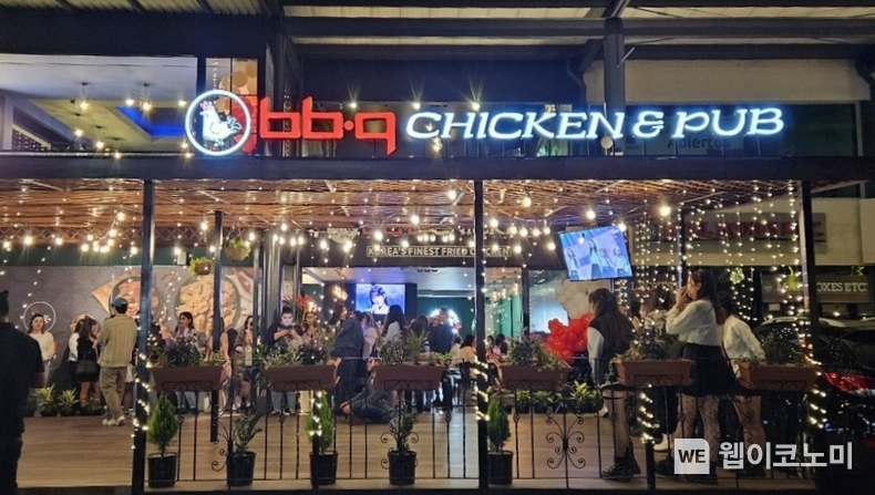 BBQ가 코스타리카 수도 산호세(San Jose)에 ‘BBQ 모멘텀 린도라(Momentum Lindora)점’을 오픈했다. / 2024.03.26 (출처: 제너시스BBQ그룹)