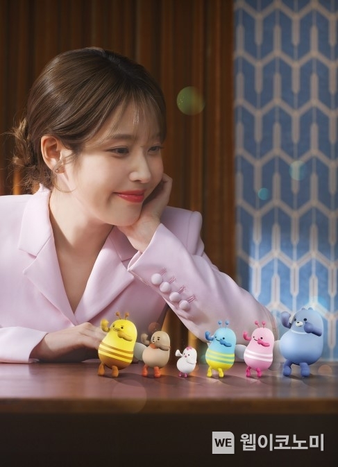 아이유, 우리금융그룹과‘2년 더’광고모델 계약 연장 / 2024.04.24 (출처: 우리금융그룹)