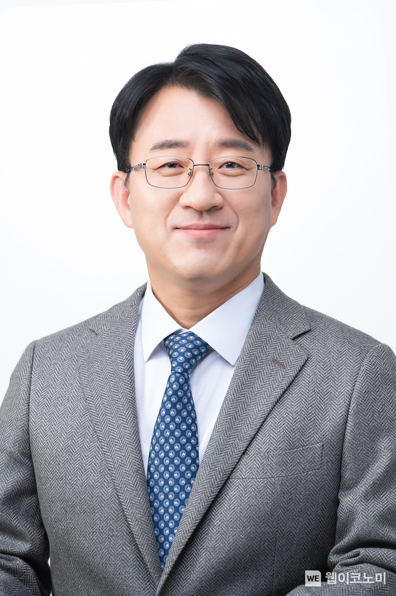 SID 공로상 수상자로 선정된 이청 삼성디스플레이 부사장 / 2024.05.13 (출처: 삼성디스플레이)