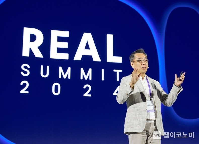 삼성SDS 황성우 대표이사(사장)가 서울 코엑스에서 ‘리얼 서밋(REAL Summit) 2024’ 기조연설을 통해 GPU 중심 AI 클라우드(GPU Centric AI Cloud)로 기업 업무의 하이퍼오토메이션 혁신을 실현하겠다고 강조했다. / 2024.09.03 (출처: 삼성SDS)