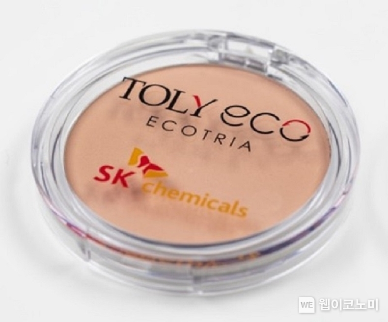 SK케미칼 ECOTRIA CLARO가 적용된 Toly의 콤팩트 케이스 / 2024.10.10 (출처: SK케미칼)