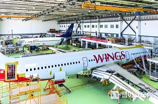  톈진공항경제구에 소재한 항공 정비(MRO) 기업 톈진하이터항공엔지니어링(Tianjin Haite) 격납고에서 항공기 정비가 이루어지고 있다. / 2024.10.21 (출처 : 톈진하이터항공엔지니어링(Tianjin Haite)) 
