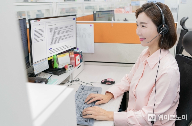 SK텔레콤이 자체 개발한 Telco LLM(Large Language Model)/LMM(Large Multimodal Model)을 활용한 고객센터 AI 상담업무 지원 시스템을 국내 메이저 고객센터 중 최초로 10월부터 단계적으로 오픈, 베타 서비스를 한 달여간 성공적으로 운영했다고 18일 밝혔다. / 2024.11.18 (출처: SK텔레콤)