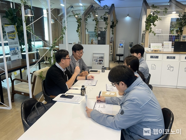 동서발전 1:1 맞춤형 구매상담회 '찾아간데이-찾아온데이'를 진행하는 모습. / 2024.11.19 (출처: 한국동서발전)