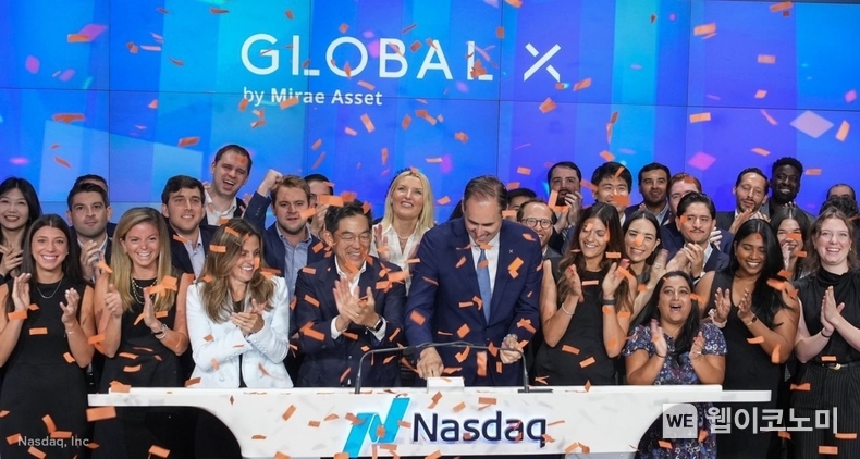 7월 글로벌엑스(Global X)의 미국 현지 ETF 총 운용자산 500억 달러 돌파를 기념해 미국 나스닥에서 진행된 오프닝벨 세레모니 / 2024.12.11 (출처: 미래에셋자산운용)
