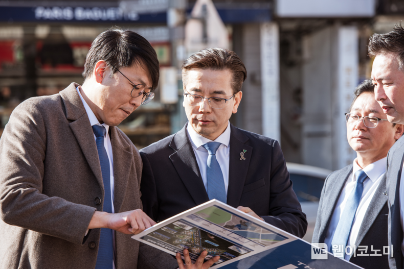 한남4구역을 방문한 이한우 현대건설 대표 / 2025.01.05 (출처: 현대건설)