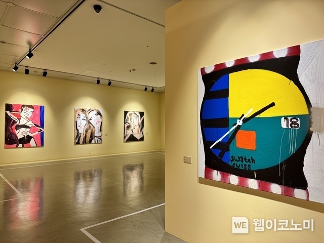 캐서린 번하드의 Some of all my work 전시 