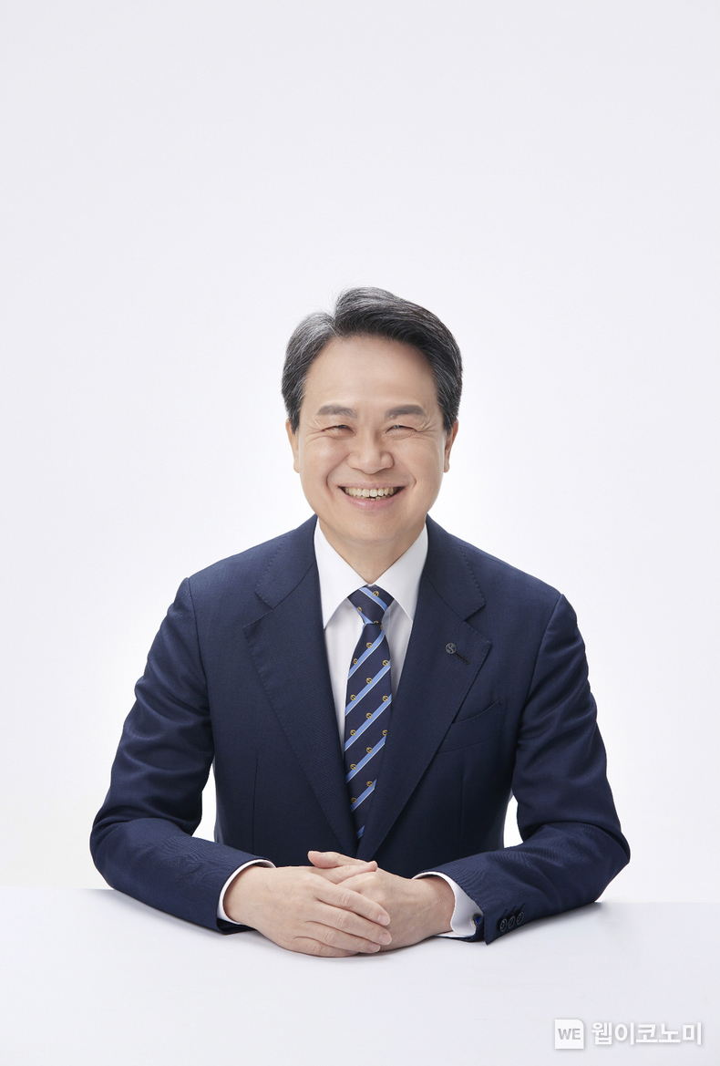 신한금융그룹 진옥동 회장 (출처: 신한)