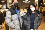 롯데온 ‘클래식 윈터 아우터 상품전’ 진행, 구스다운 등 최대 24 할인 