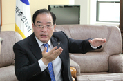 하윤수 교총회장(前부산교대 총장) "‘교육강국 대한민국, 교육 100년의 길’은 미래를 열어갈 교육 비전" [WE웹이코노미 특별인터뷰]