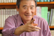 [한국사 용어, 이젠 우리말로] 강신웅 교수 "한자를 닮은 한글, 한글을 닮은 한자"
