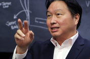 최태원 회장, 美 아마존·인텔CEO와 ‘퍼스널 AI·반도체 제조혁신’ 협력 모색
