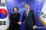 통일부 장관, 유엔 정무평화구축국 사무차장 접견