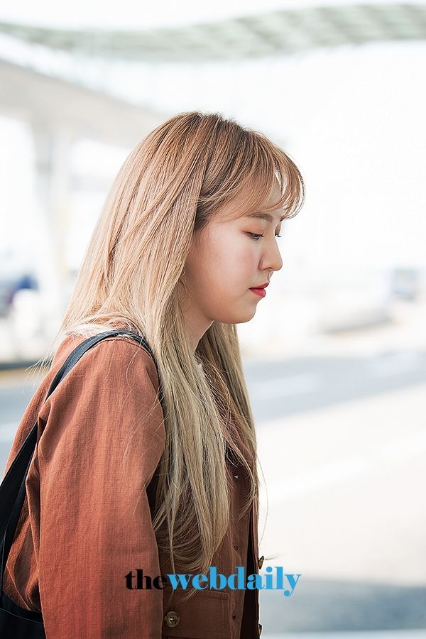레드벨벳(RedVelvet) 웬디, 인천국제공항 출국 현장