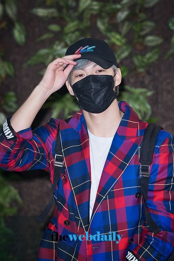 빅스(VIXX) 홍빈, 김포국제공항 출국 현장