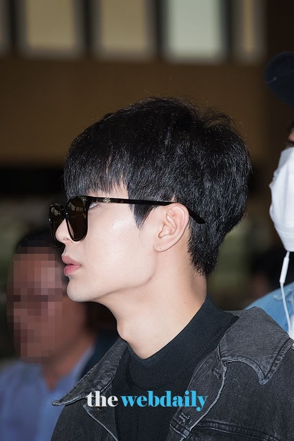 아이콘(iKON) 송윤형, 김포국제공항 출국 현장