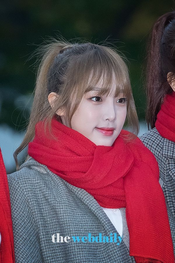 아이즈원(IZONE) 최예나, KBS 2TV 음악방송 '뮤직뱅크' 출근길