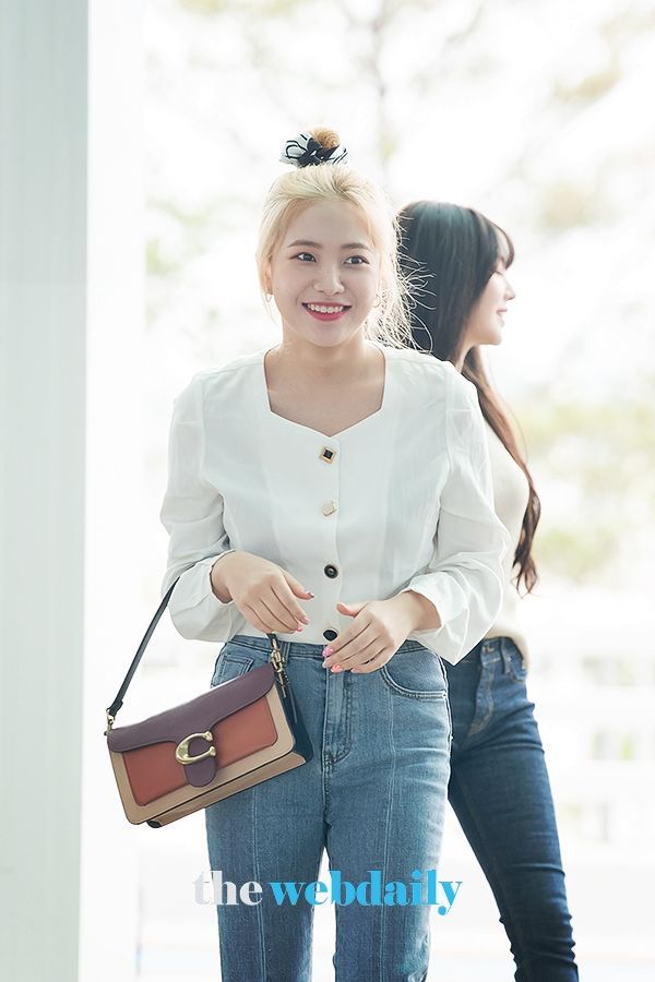 레드벨벳(RedVelvet) 예리, 인천국제공항 출국 현장