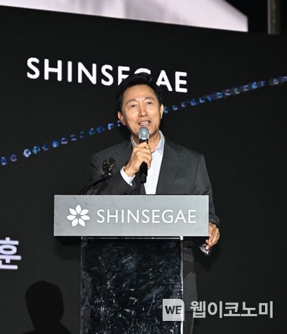 오세훈 서울시장이 1일(금), ‘명동스퀘어 오프닝 행사’에 참석해 축사하고 있다.
